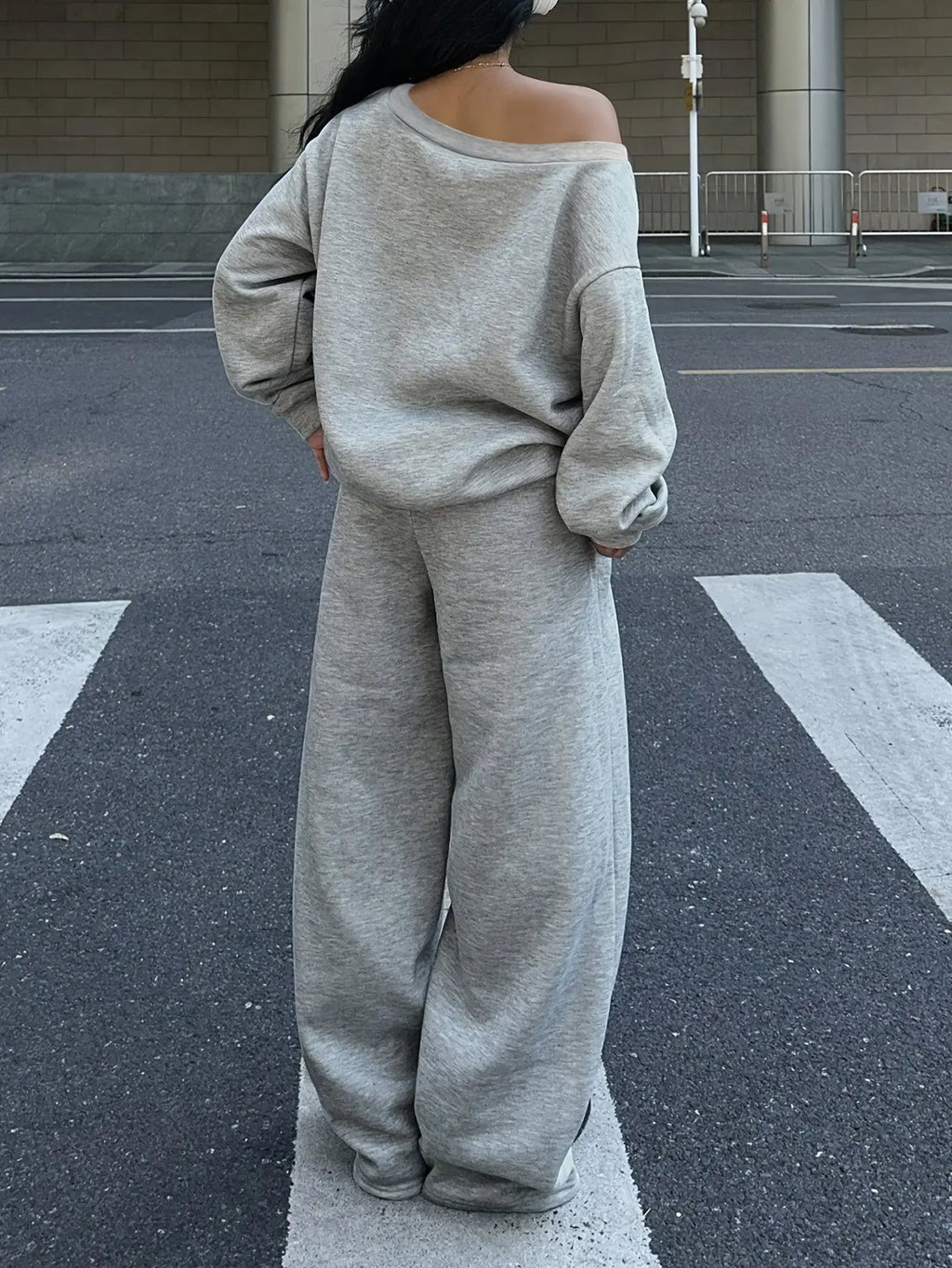 Women’s NYC Letter Fleece Set – Cozy Oversized Sweatshirt & Jogger Streetwear NNOS