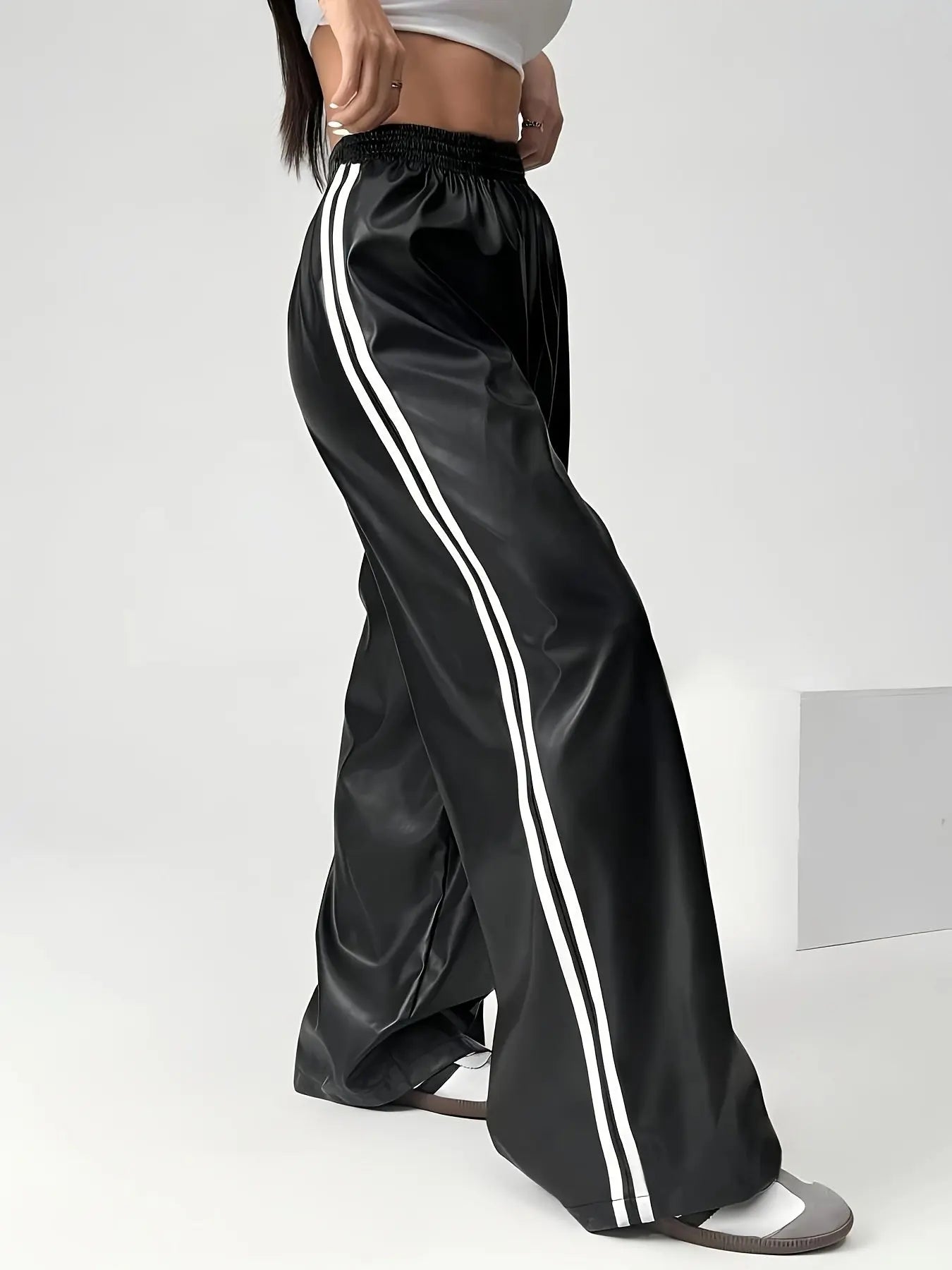Women’s PU Leather Side-Stripe Pants – Stretchy Skinny Trousers for Fall/Winter NNOS