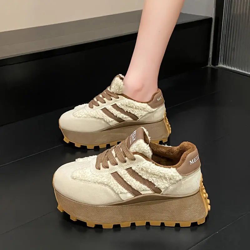 Women’s Winter Lace-Up Sneakers – Cozy Plush Lined Casual Shoes with Cushion NNOS