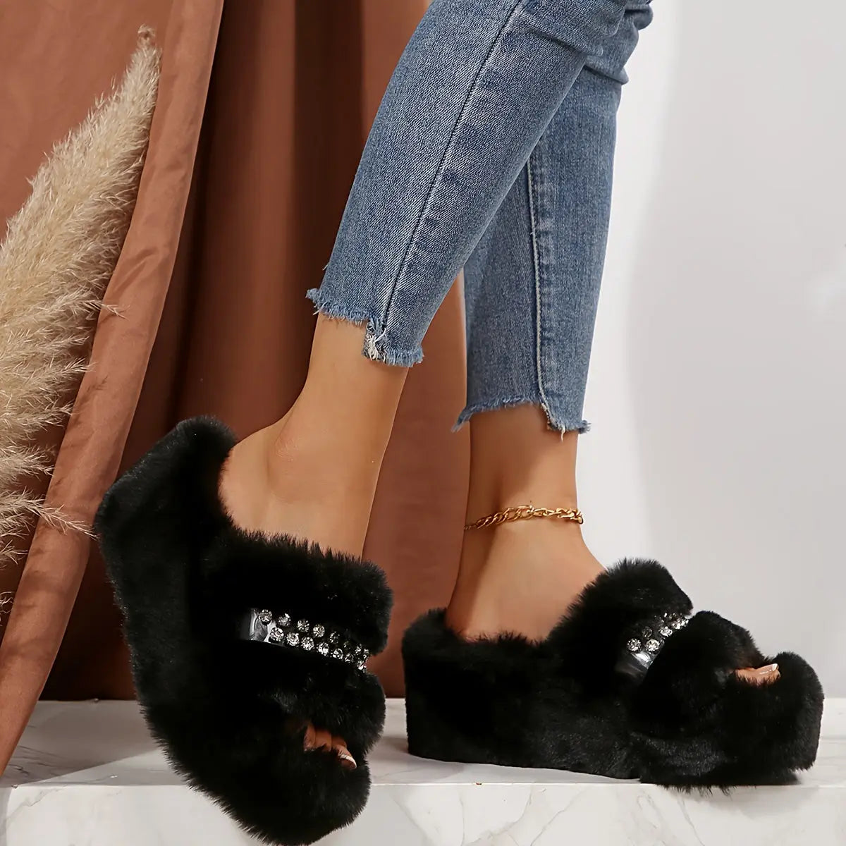 Women’s Winter Plush Slip-On Shoes – Cozy Open-Toe Indoor/Outdoor House Wear NNOS