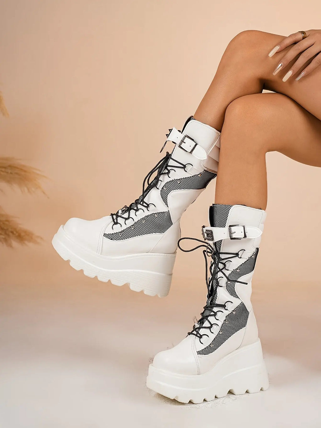 Women’s Y2K Gothic Motorcycle Boots – Platform Lace-Up Punk Style with Buckles NNOS