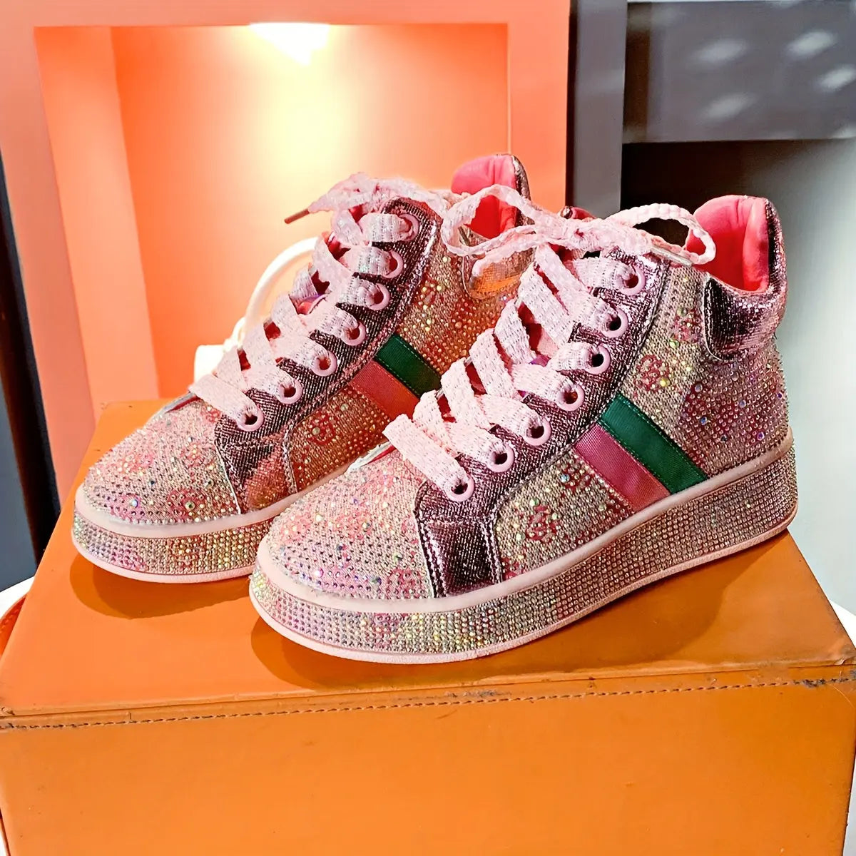 Women’s High-Top Rhinestone Sneakers – Sparkling Platform Lace-Up Casual Shoes NNOS