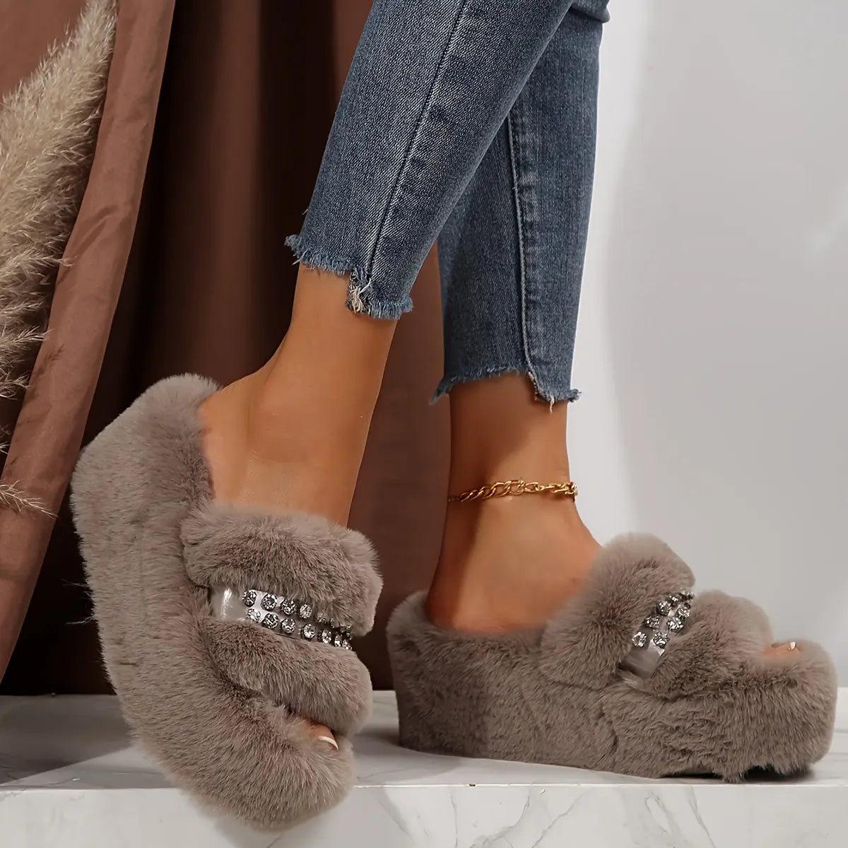 Women’s Winter Plush Slip-On Shoes – Cozy Open-Toe Indoor/Outdoor House Wear NNOS