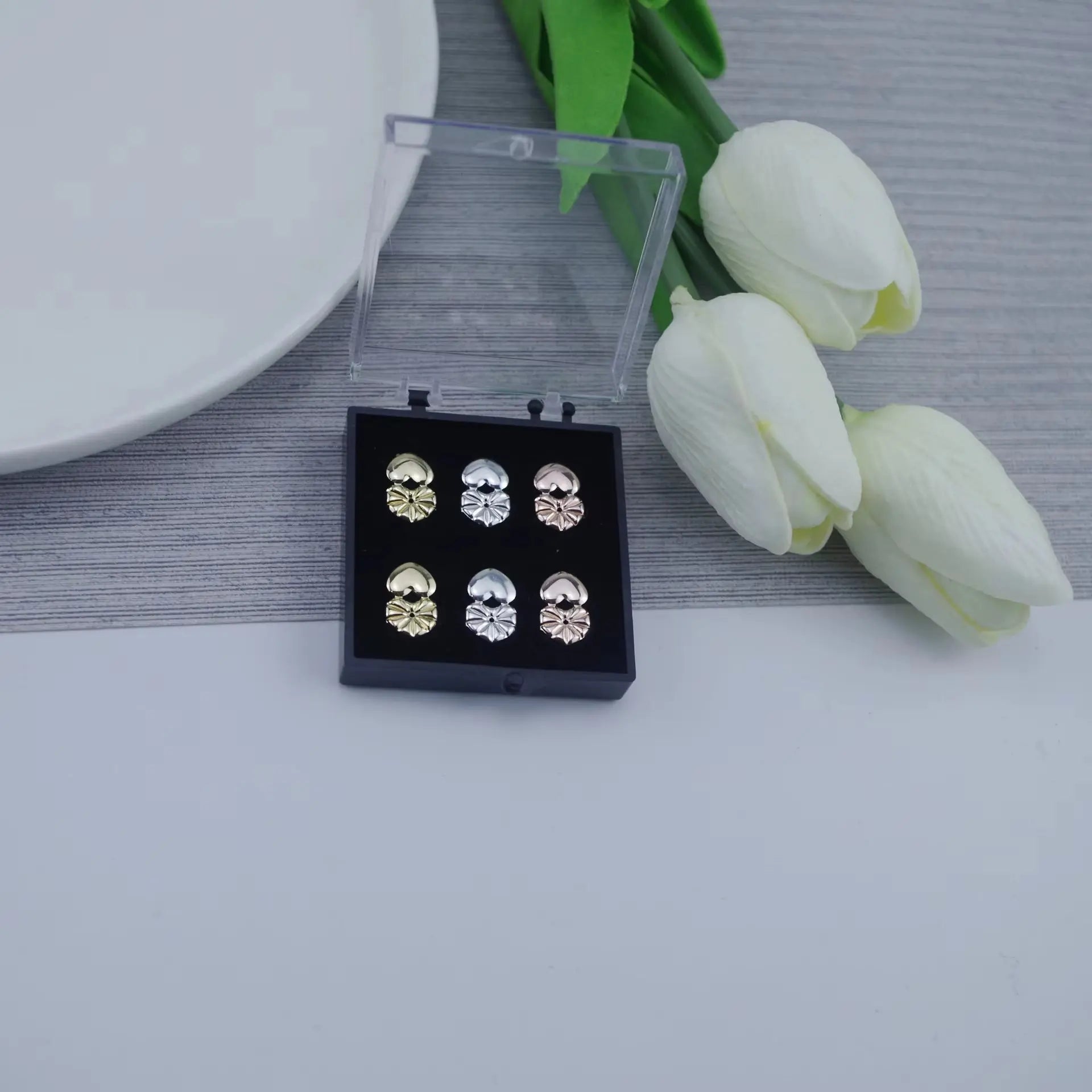 Adjustable Love Heart Stud Earring Lifts for Enhanced Ear Lobe Support and Ornament Display