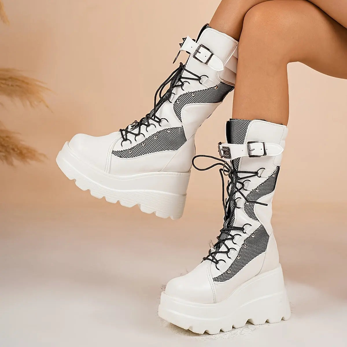 Women’s Y2K Gothic Motorcycle Boots – Platform Lace-Up Punk Style with Buckles NNOS