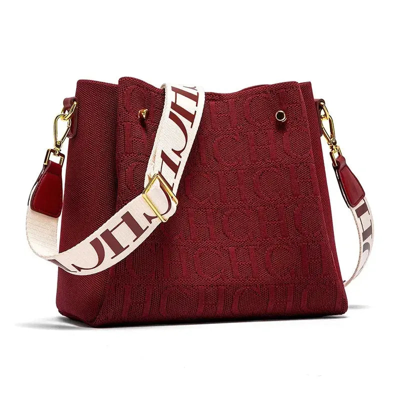 CH Elegant Letter Rope Crossbody Bag – Designer-Inspired, Fashionable & Spacious Shoulder Purse for Stylish Women NNOS