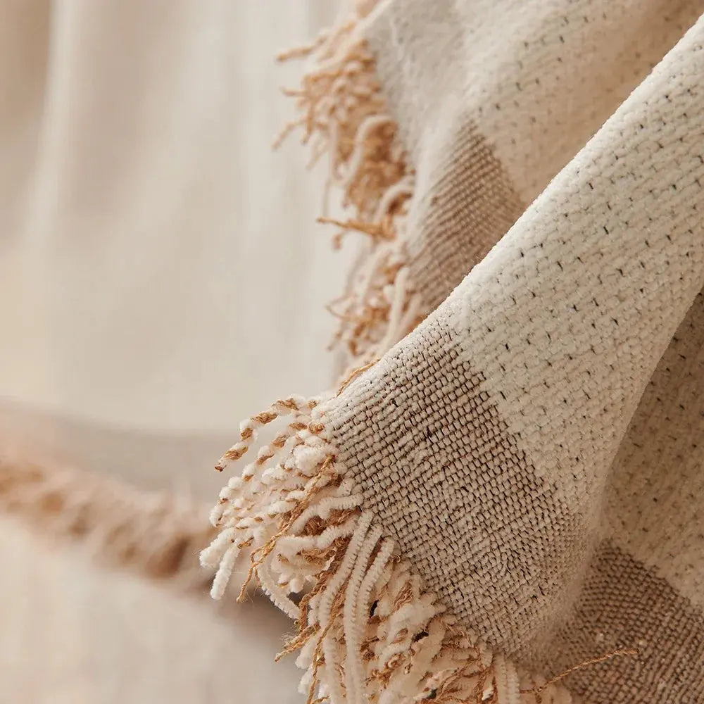 Sofa Cover – Nordic Tassel Throw Blanket for 4-Season Use & Scratch Protection NNOS