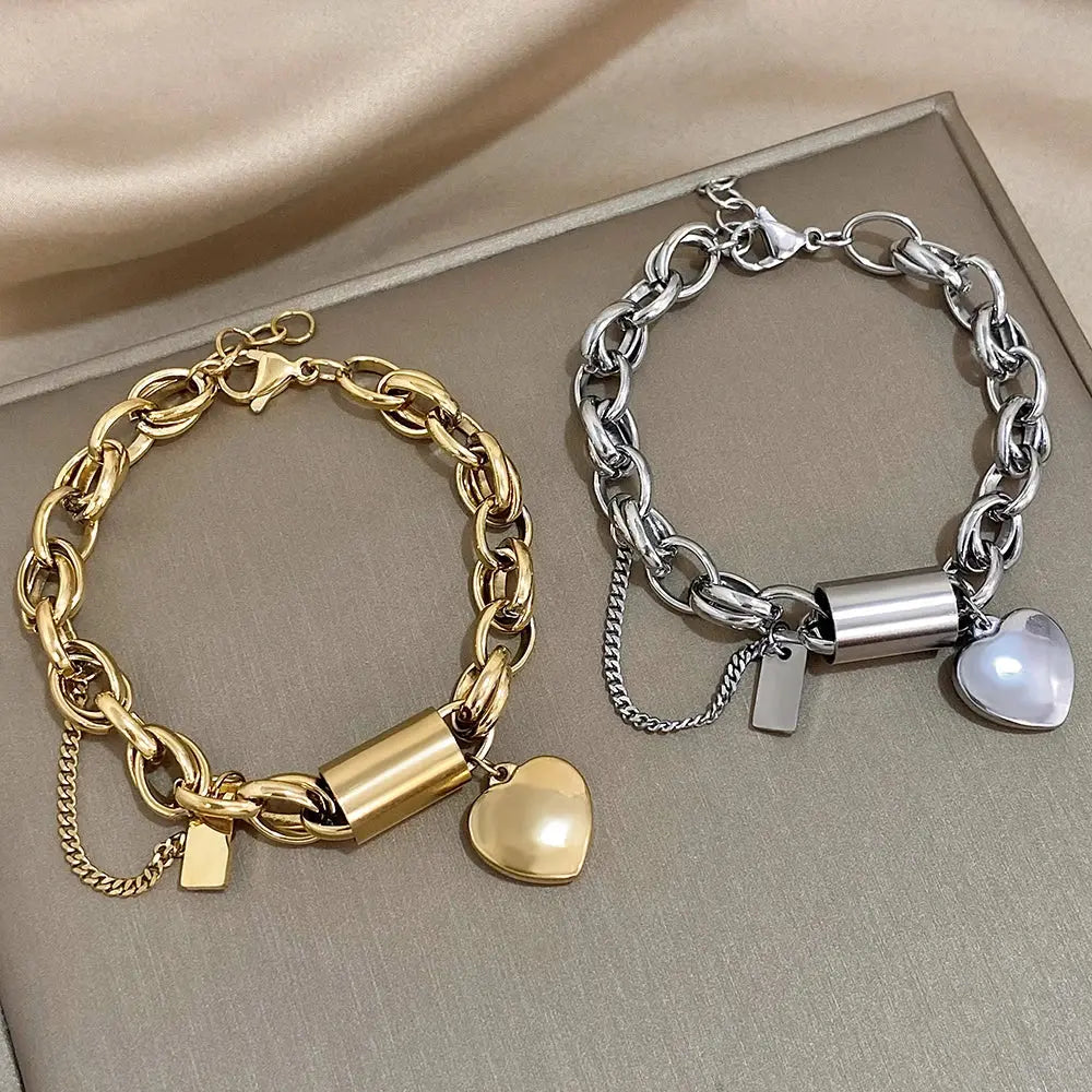 Add a Touch of Luxury with Our Exquisite DZ Fashion Design Gold Color Thick Chain Stainless Steel Bracelets product image