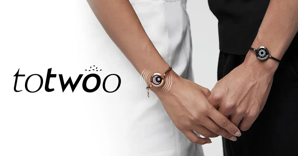 Totwoo Long Distance touch Light up&Vibrate Bracelets for Couples, Long Distance Relationship Gifts Smart Sun&Moon Love Bracelet NNOS