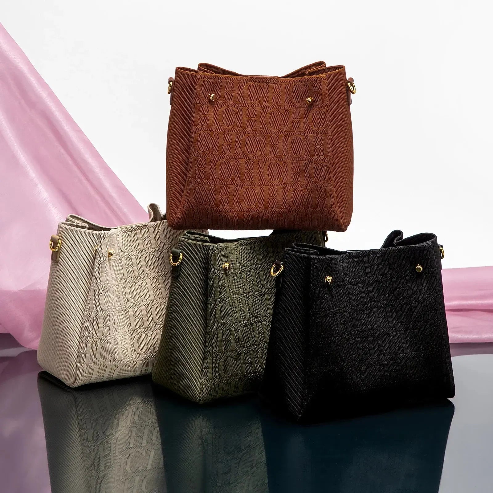 CH Elegant Letter Rope Crossbody Bag – Designer-Inspired, Fashionable & Spacious Shoulder Purse for Stylish Women NNOS