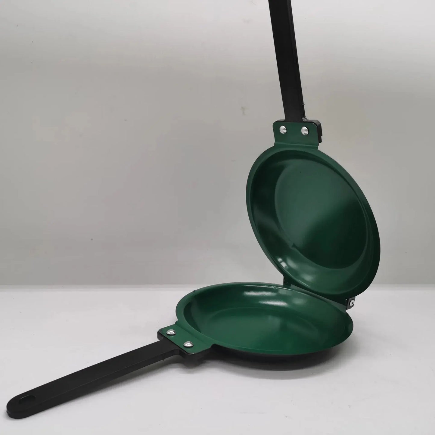 Titanium Steel Frying Pan – Durable, Nonstick & Chef-Approved Cookware NNOS