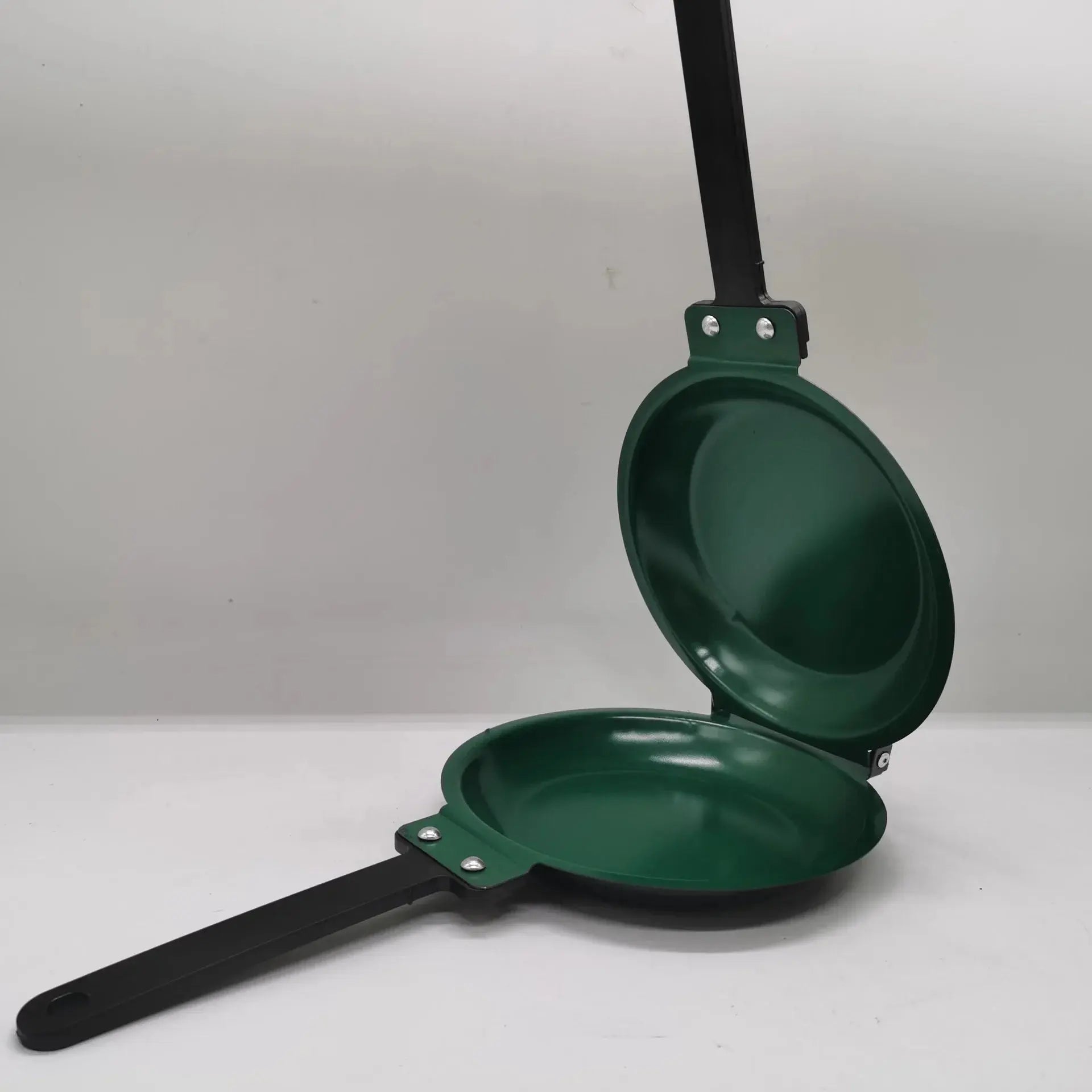 Titanium Steel Frying Pan – Durable, Nonstick & Chef-Approved Cookware NNOS