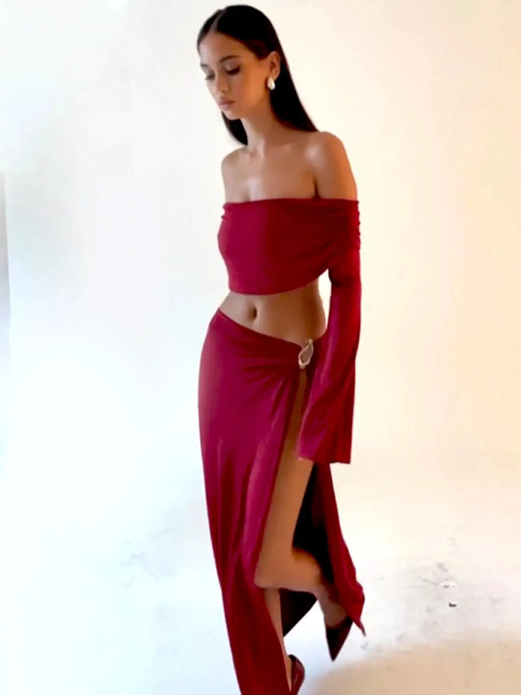 Dulzura Sexy 2-Piece Skirt Set – Off-Shoulder Ruched Crop Top & Slit Maxi Skirt NNOS