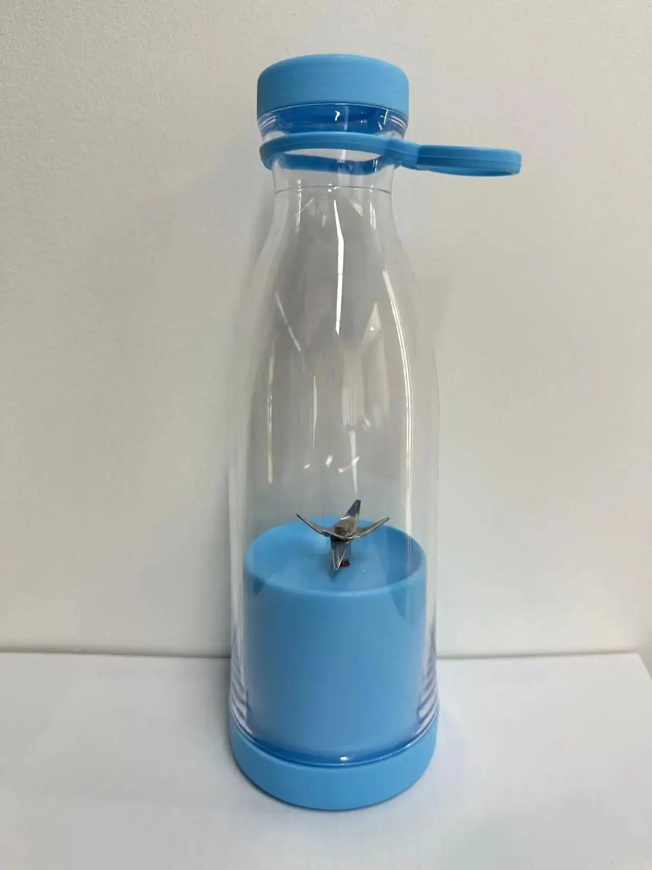 Portable Rechargeable Mini Electric Juicer Cup with 6 USB Power Supply for Home Juice Coke Cup NNOS