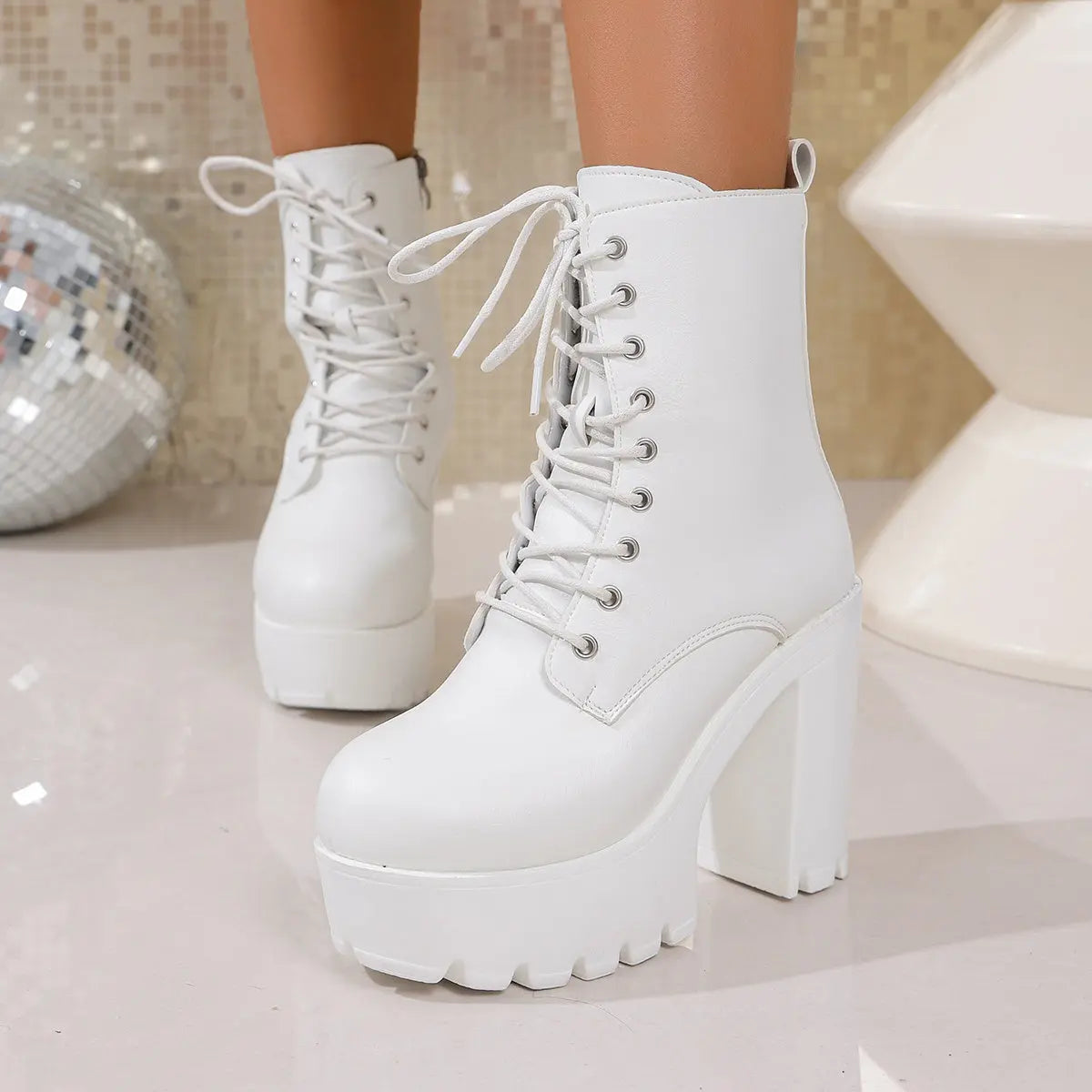 Women’s Chunky Platform Boots – Lace-Up Zip White Boots with Non-Slip Sole NNOS