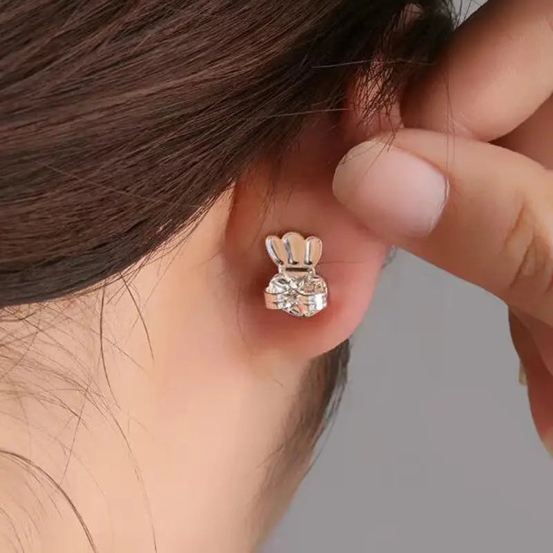 Adjustable Love Heart Stud Earring Lifts for Enhanced Ear Lobe Support and Ornament Display