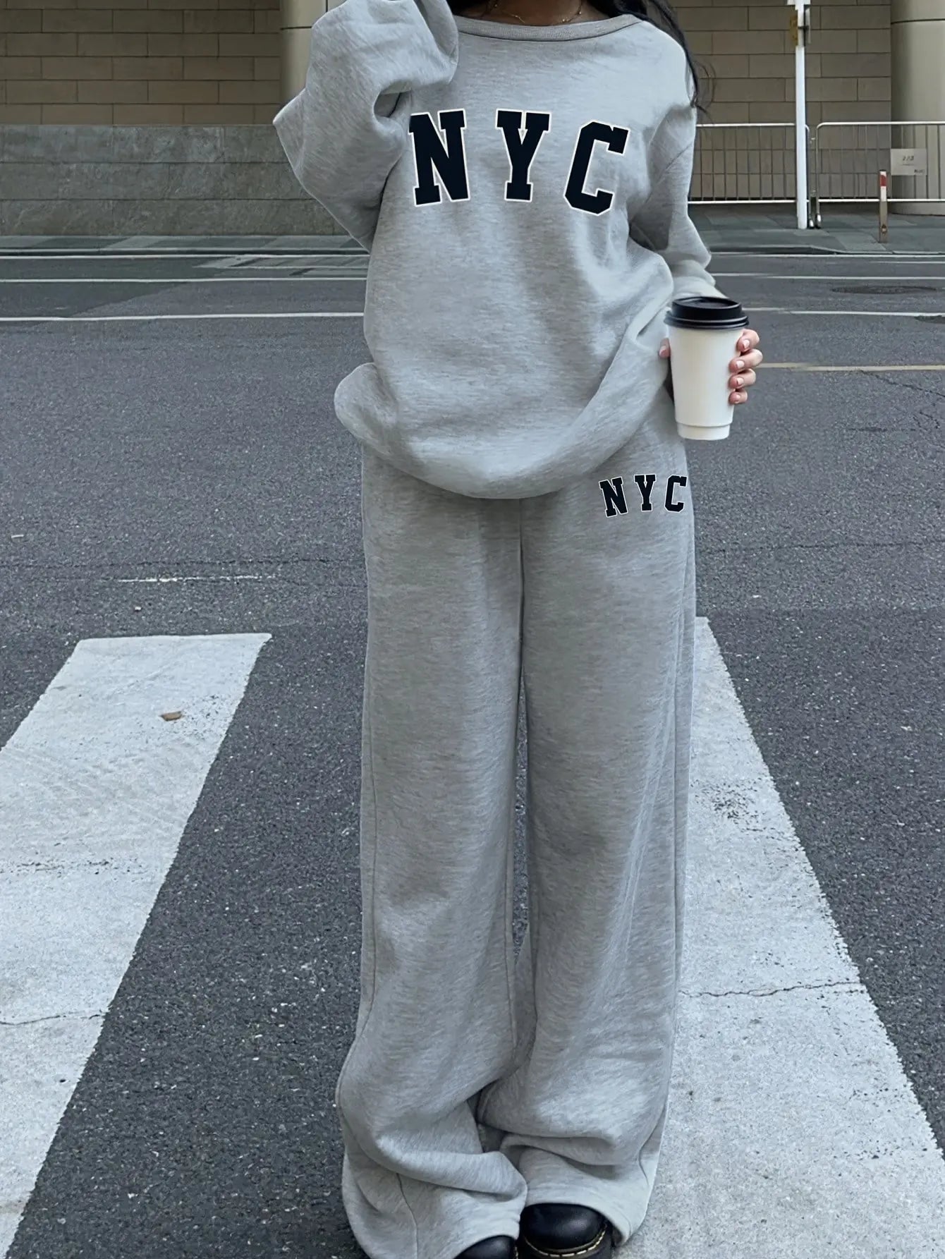 Women’s NYC Letter Fleece Set – Cozy Oversized Sweatshirt & Jogger Streetwear NNOS