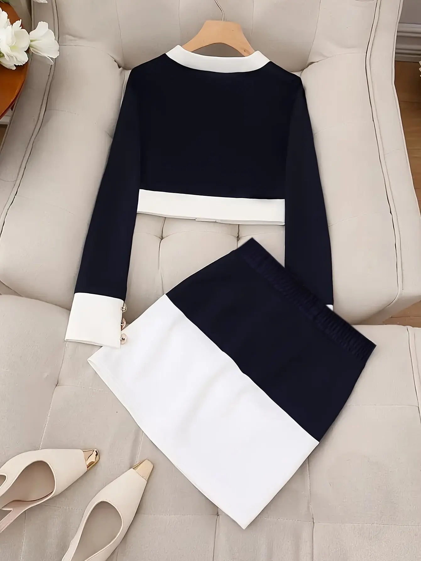 Chic Navy White Knit Set – Blazer & Shorts, Casual Spring/Summer Outfit NNOS