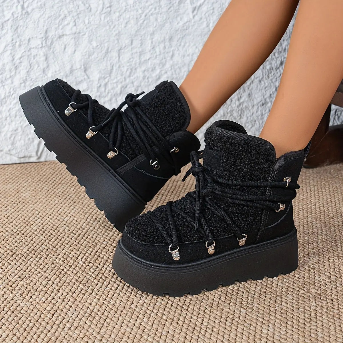 Women’s Cozy Fleece-Lined Winter Boots – Warm Lace-Up Snow Shoes with Buckles NNOS